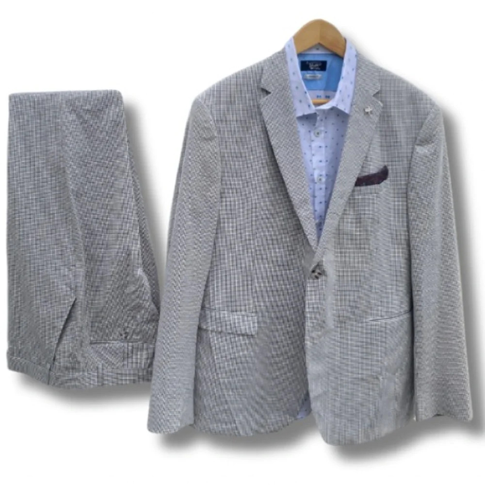 Penguin Grey Gingham Suit Size 44L 37W